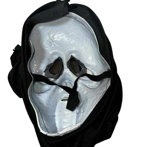 2013 Scream Mask Ghost Face Zombie  Mask Fun World  Halloween Mask - Picture 5 of 9